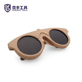 电焊钳;焊工手套;工具箱包