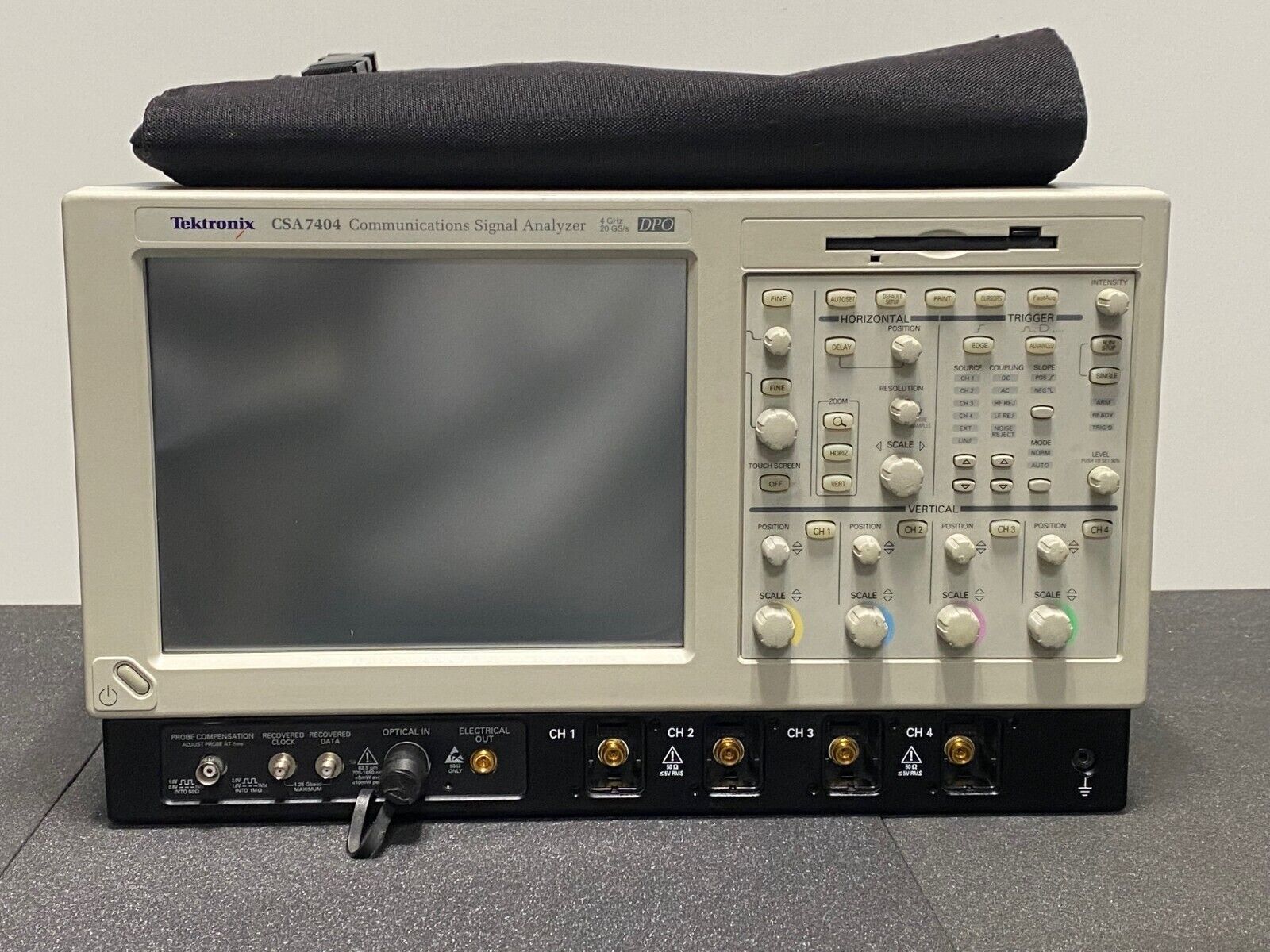 租售回收美国Tektronix泰克CSA7404数字荧光示波器