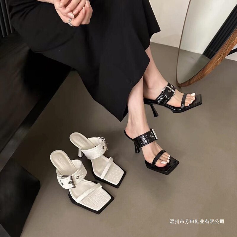 Square-toed high-heeled sandals for women, British style, 2026 new model, trendy and versatile, with a unique design