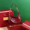 Oily wax red