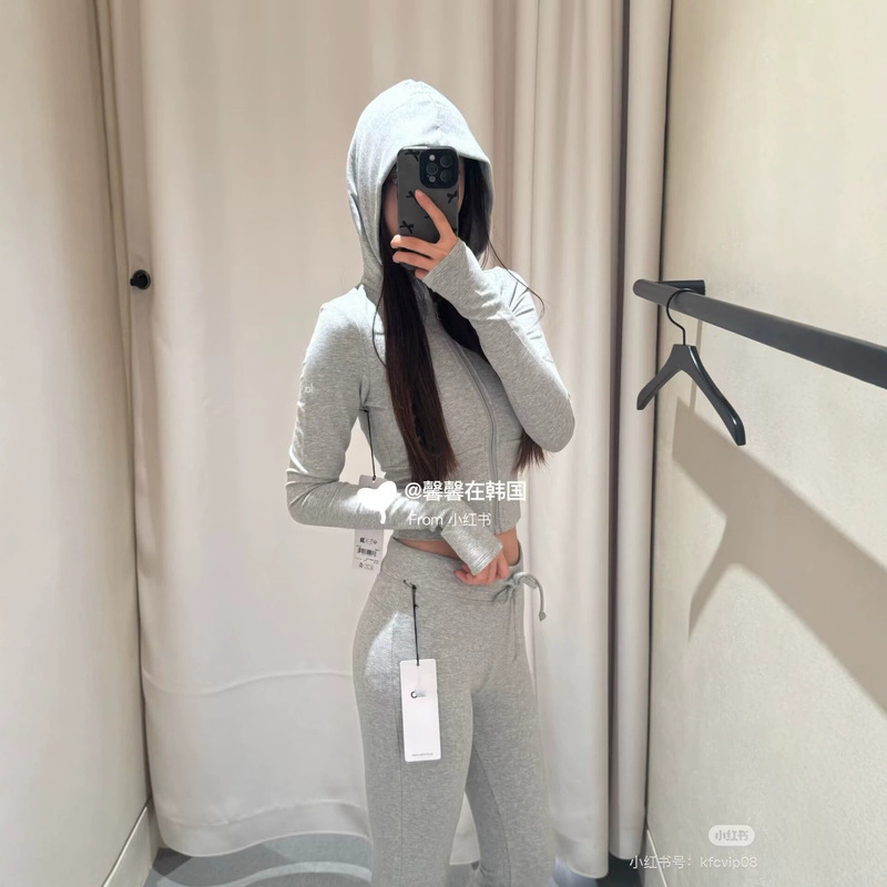 ALOIDE short slim-fit sports jacket with hood, women's high-waisted drawstring skin-friendly flared yoga pants set ALOIDE short slim-fit sports jacket with hood, women's high-waisted drawstring skin-friendly flared yoga pants set