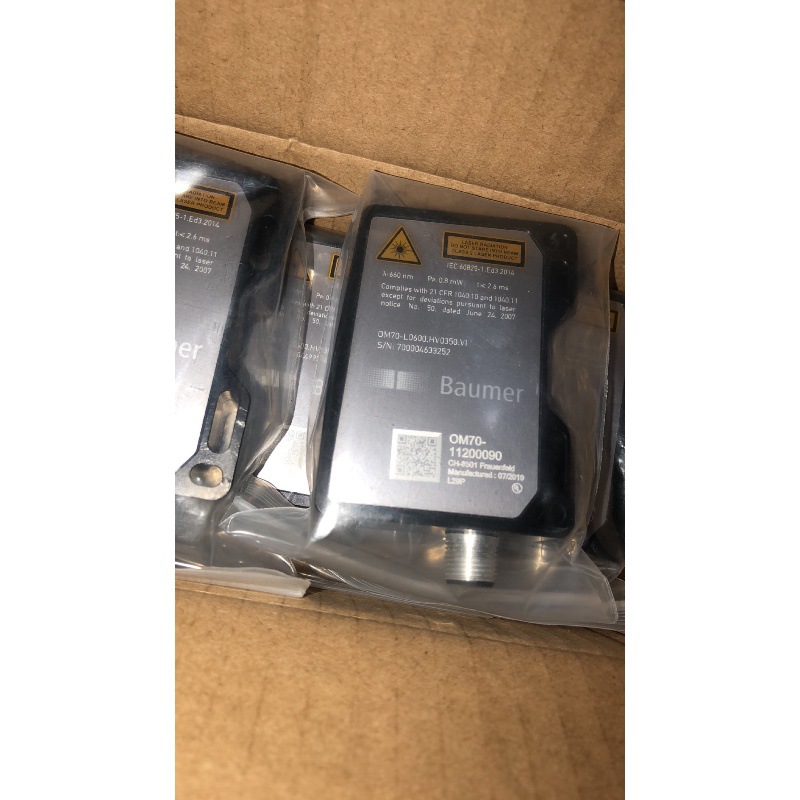 现货日本Baumer宝盟激光测距传感器，OM70-11200090