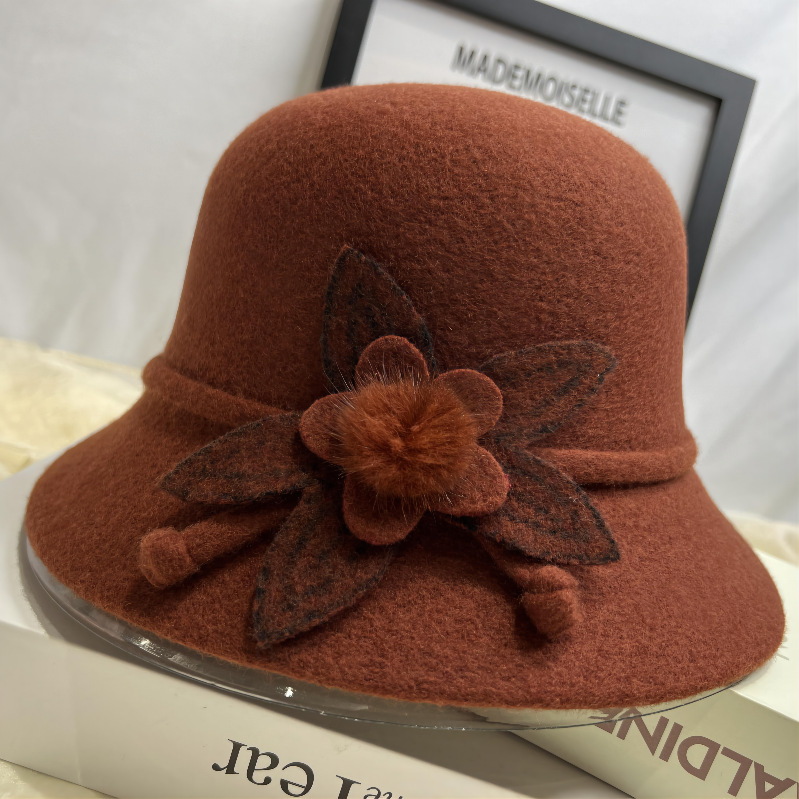 레드 다크 브라운