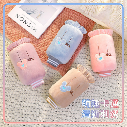 New Korean style anti-fouling women's autumn and winter sleeves cartoon velvet short student sleeves adult street stall sleeves wholesale