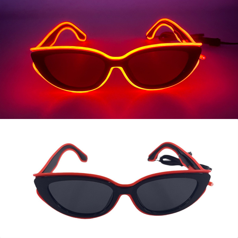 Marco negro + lentes negras (luz roja)