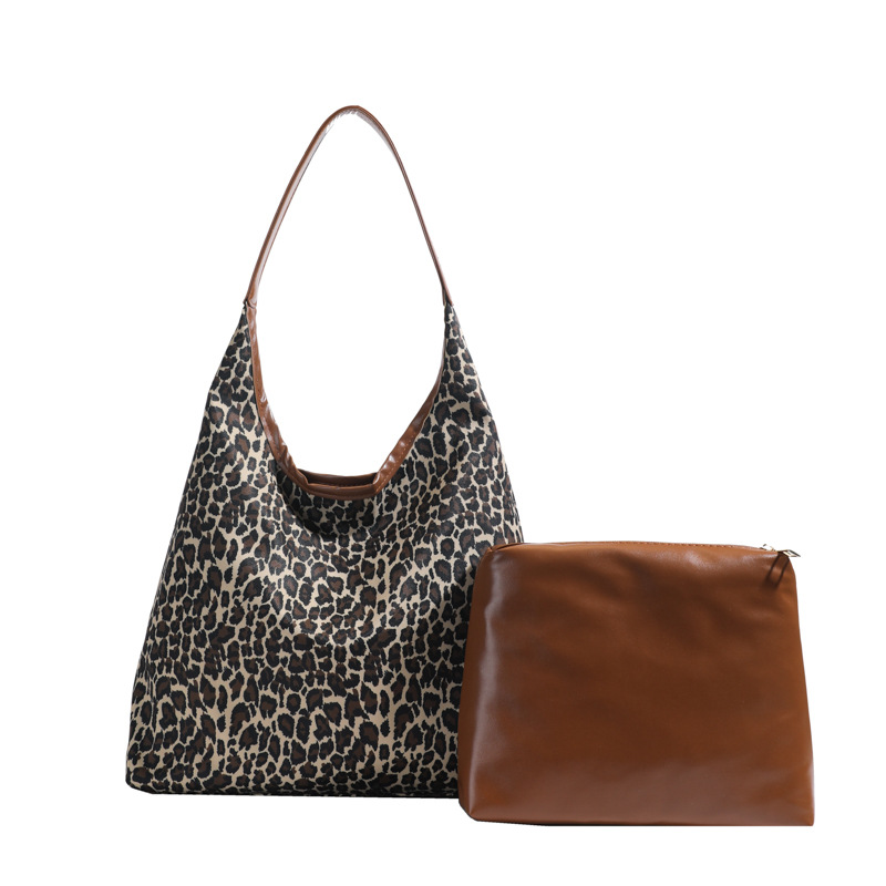 Gran capacidad de invierno de 2024 nueva moda personalizada nicho popular estilo coreano moda casual bolsa de hombro bolsa de mujer