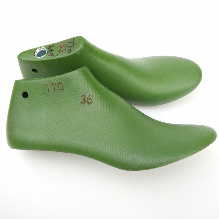New sandals shoe last