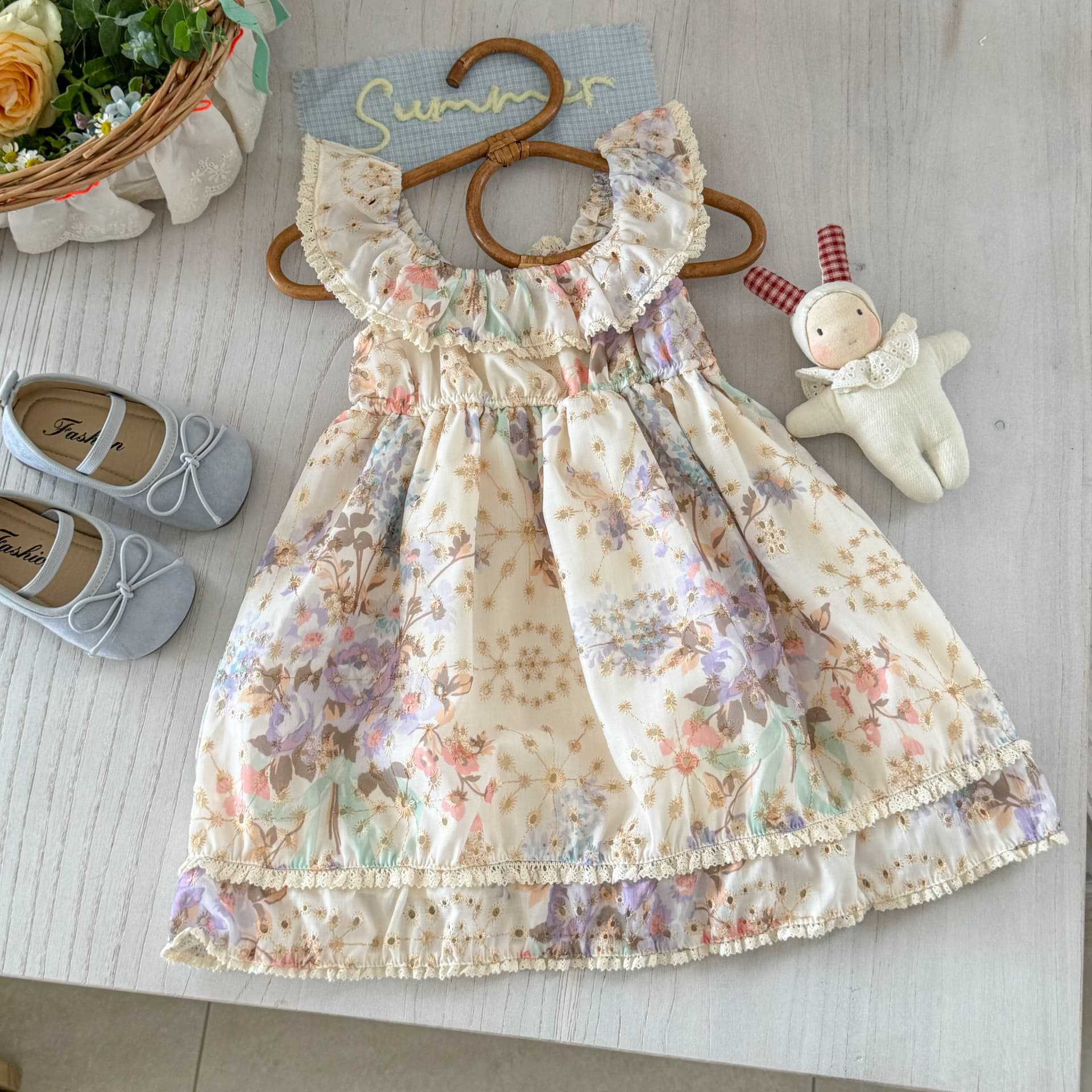 Vestido de verano de siete niñas con limón salado 2025 nuevo estilo estampado falda para niños vestido de princesa del tesoro femenino de estilo occidental falda de tirantes