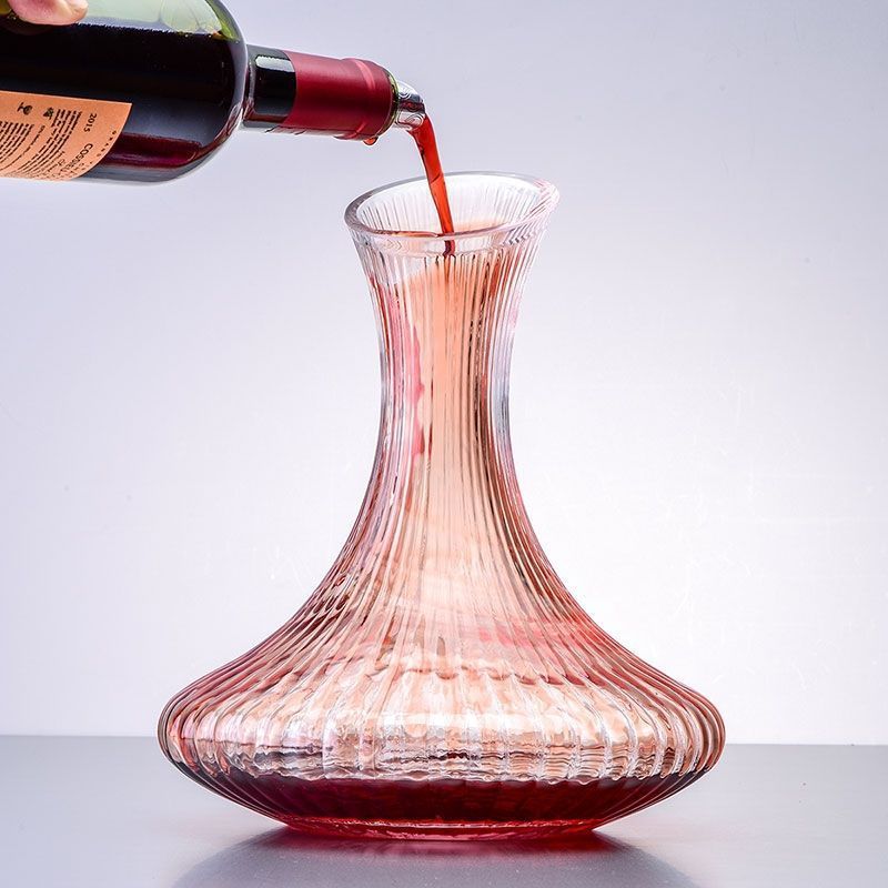 軽くて豪華な風の創意的なワインのデキャンタの壺の家庭用セットのヨーロッパ式の水晶のガラスのデキャンタの単一のハイエンドの大気|undefined