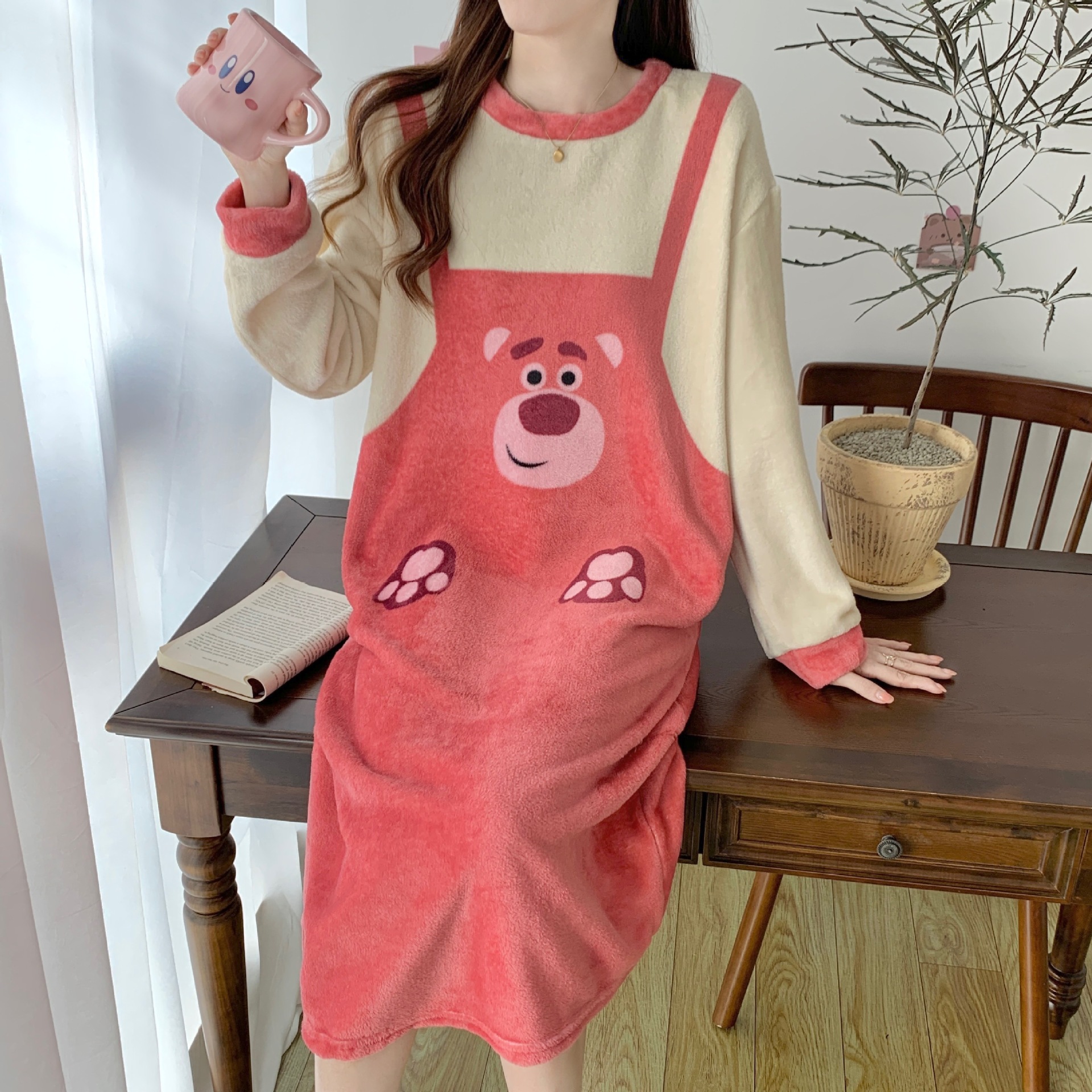 Pijamas de mujeres otoño invierno de franela lindo dibujo animado 2023 nuevo coral de lana gruesa falda cálida ropa para el hogar