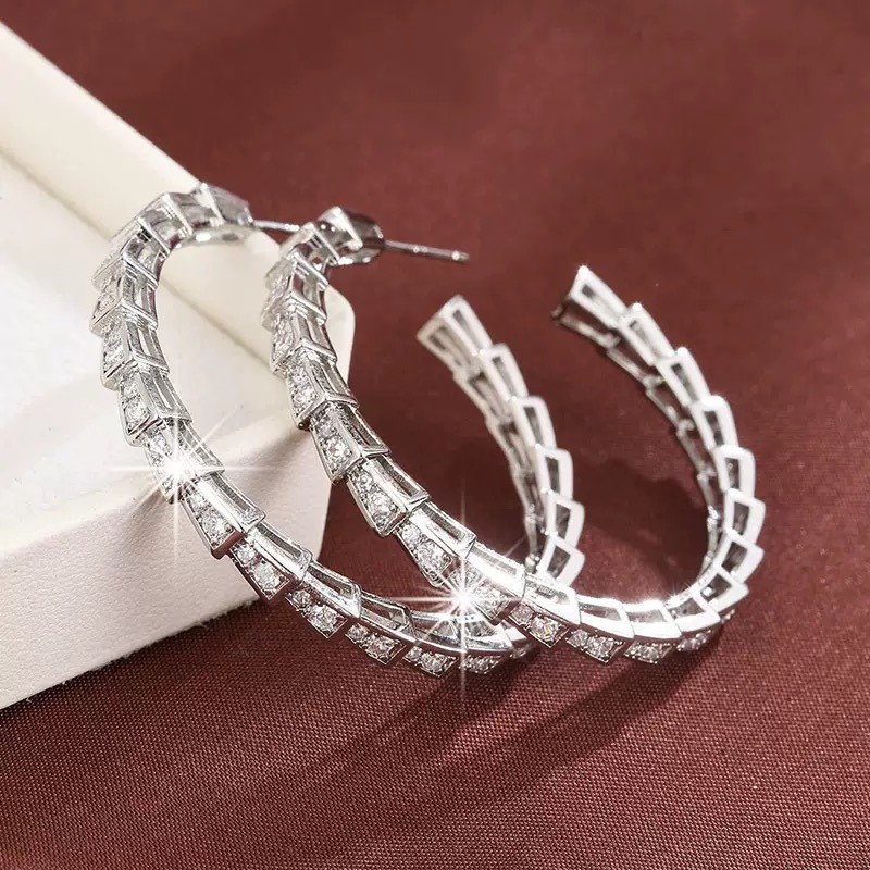 New Fashionable and High-End Snake Bone-Shaped Full-Diamond Earrings, Versatile Trendy Earrings, Luxurious Elegant Hoop Earrings