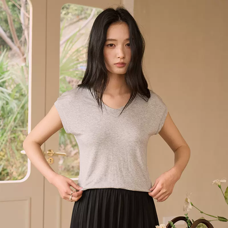 夏季蚕丝羊毛短袖T恤女天丝莫代尔鹅蛋脸打底衫修身显瘦落肩上衣