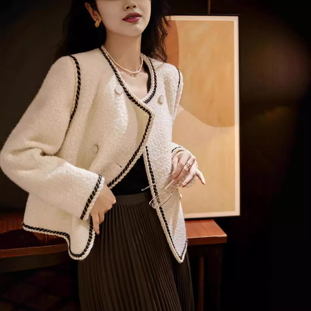 French Style Ladies Style Tweed Woven Short Chanel Style Coat Women's 2024 Autumn New Niche Top for Women