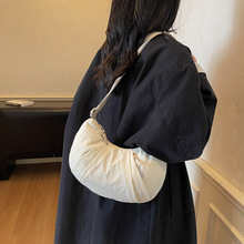 韩系复古褶皱饺子包女2025新款小挎包时尚简约纯色通勤单肩斜挎包