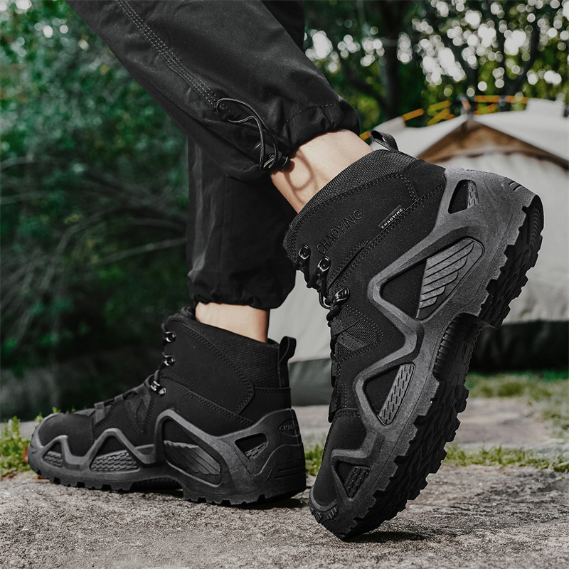 Otoño y invierno nuevos hombres zapatos de suela gruesa de Martin herramientas al aire libre de montaña botas de Martin deserto botas casuales para hombres