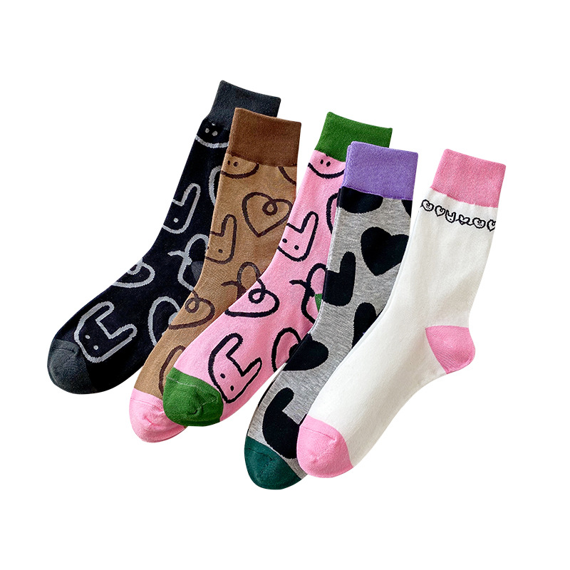 Calcetines de algodón puro Otoño e invierno de las mujeres Resumen de dibujos animados de conejo mediados de la pantorrilla japonés INS de moda color a juego sin hueso pila Calcetines