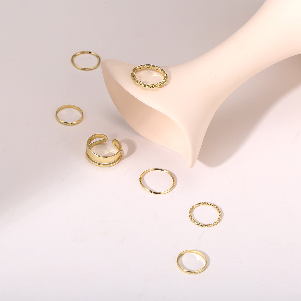 simple fashion geometric solid color twist chain seven-piece ring set