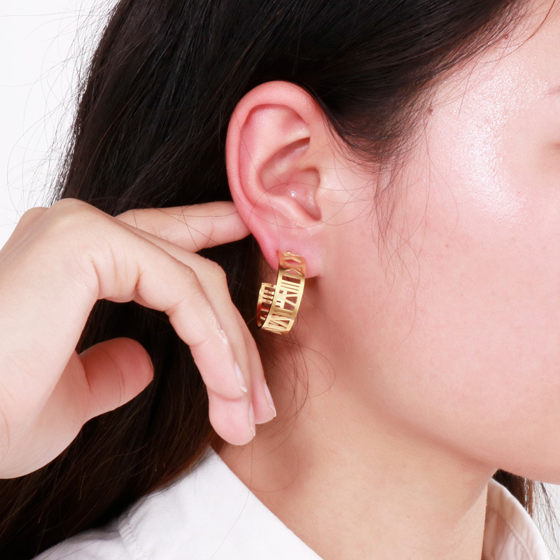 Fashion Roman Letters Hook Shaped Stainless Steel Geometric Female Earrings display picture 2
