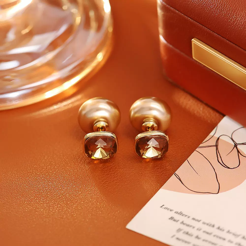 爆款香槟色方糖珍珠耳钉前后可戴高级感时尚简约网红风气质耳饰潮