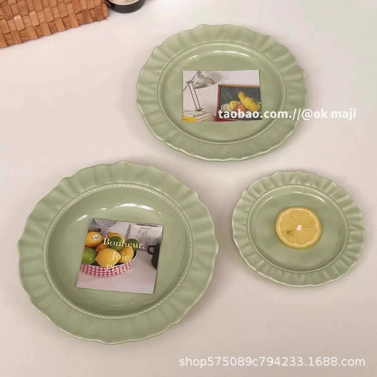 Dinner plate, cream ceramic, lace‑edge tableware, milky white or milk green