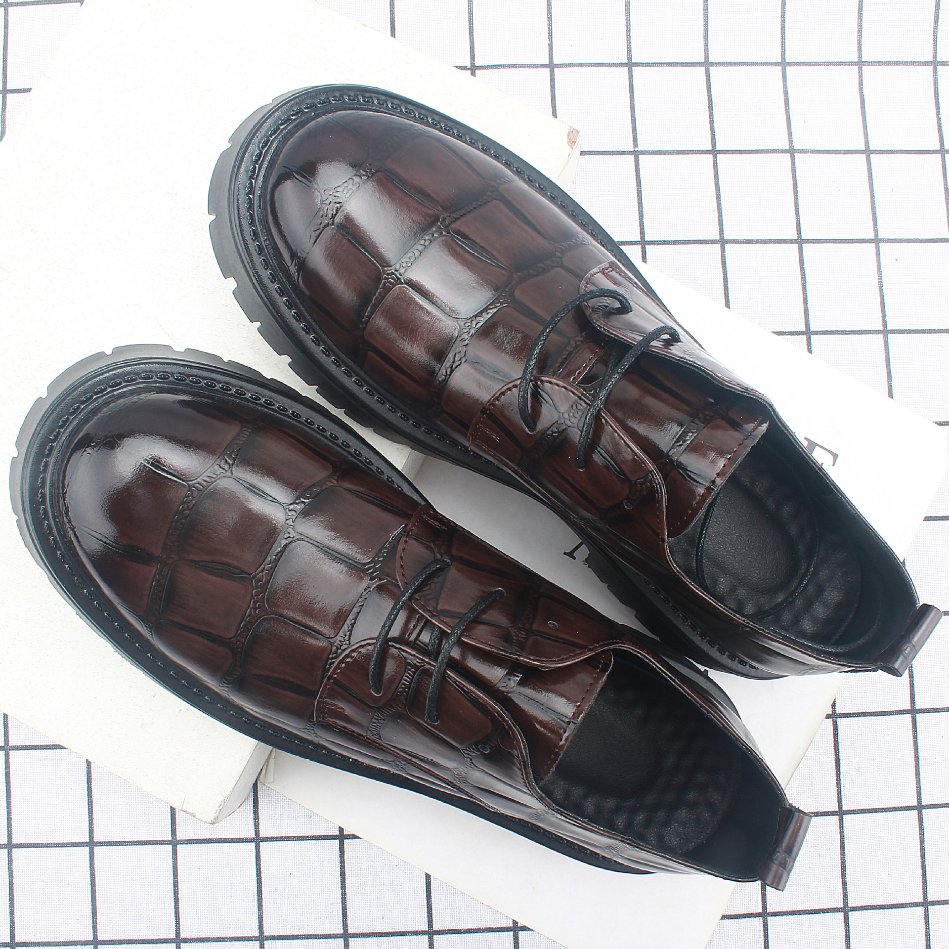 ƤЬ��������װ��ʿӢ�׷����������ɫ������ĥ88605