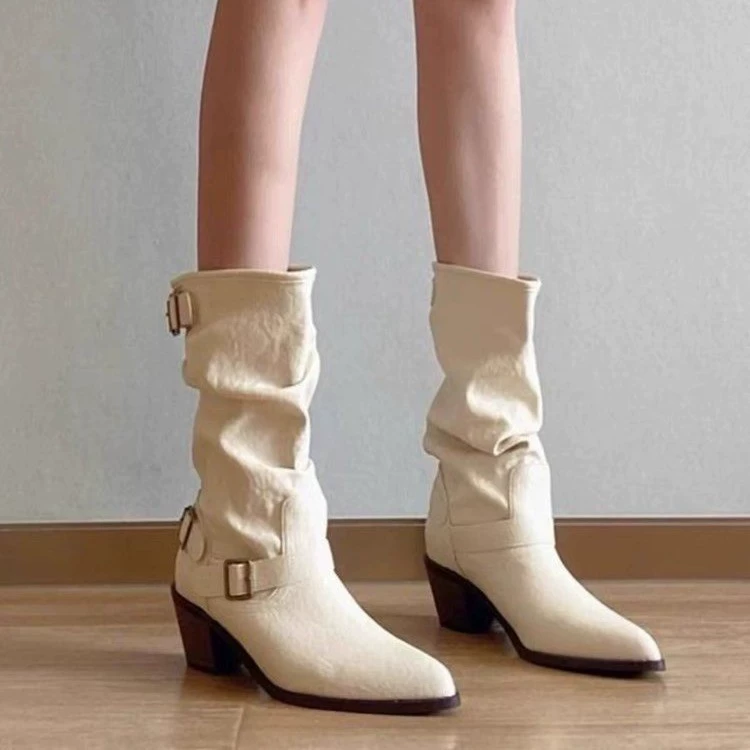 Сапоги до середины голени (Martens) с пряжкой, зауженный носок, бежевые, массивный каблук — 35–42
