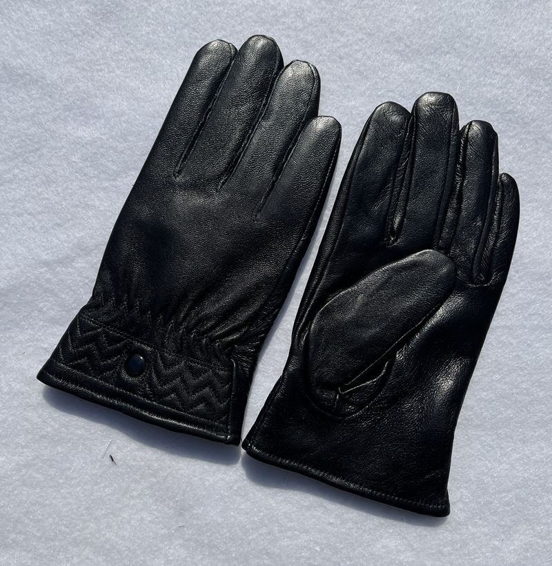 O1CN01C1SNTY1xOMfcG7uIi_!!4802