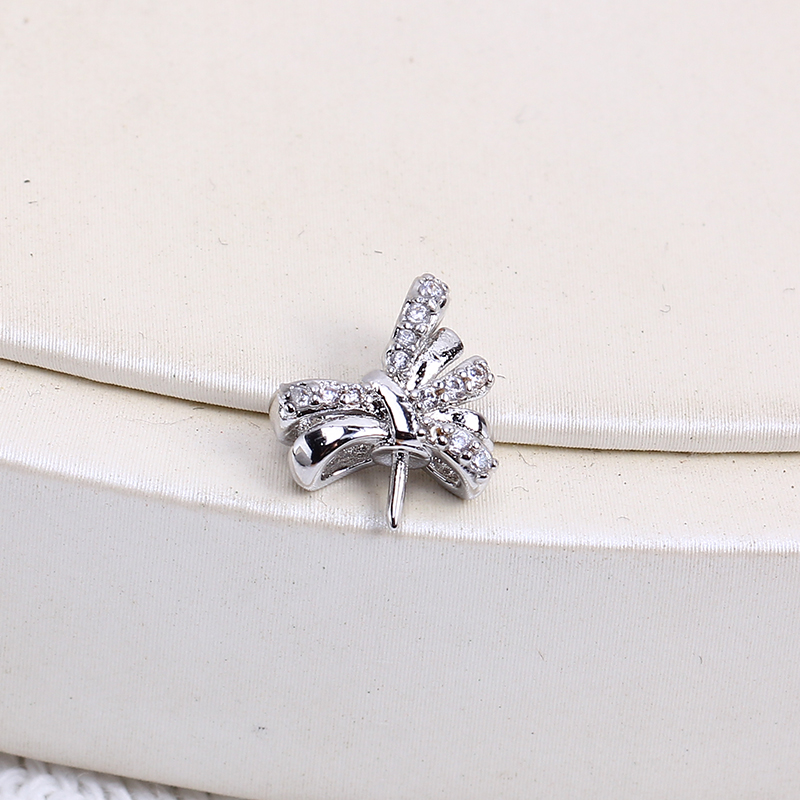 Ciondolo a fiocco con perla placcato oro per donna elegante_voghion.com