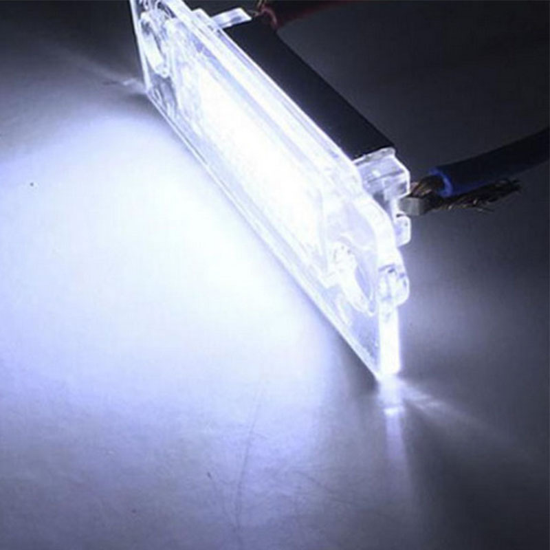 Suitable for Volkswagen Golf 5 Plus, Passat, and Skoda license plate lights, 18 LED white lights, transparent frame, 2 pieces