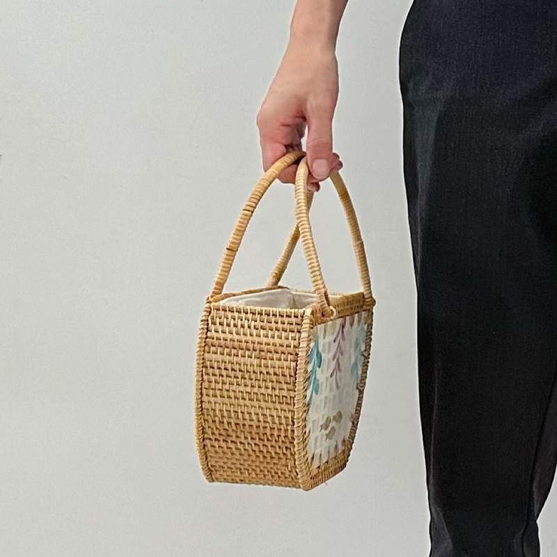 Straw Material Women's Medium Straw Flower Vintage Style Beach Weave String Straw Bag