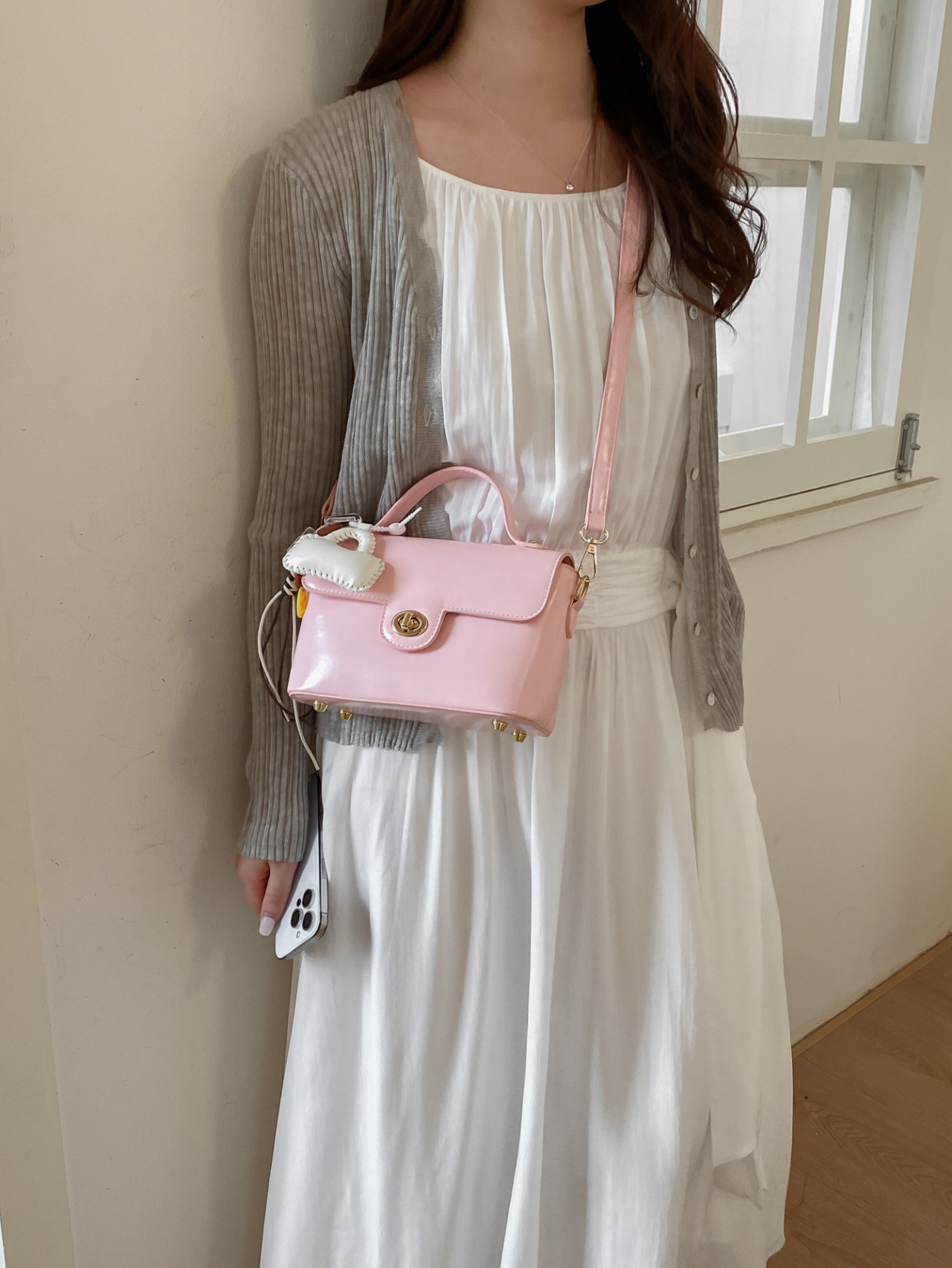 Bolsos exquisitos de mujer alta sensación de bolso 2026 nuevo pequeño bolso cuadrado fresco con cierre bolso de hombro verano image 2