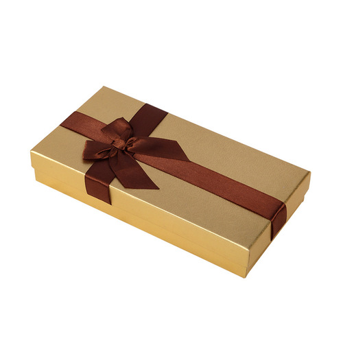 Empty Valentine's Day gift box, 18-piece chocolate packaging box, hard box wholesale, fold-free model, Queen's Day gift box