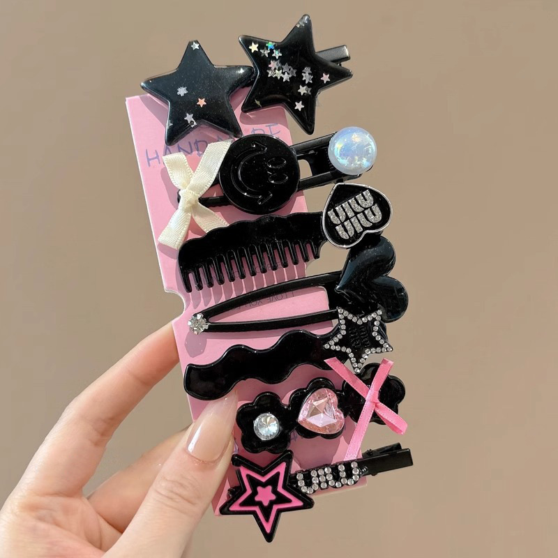 Sweet Cool Metal Hairpin Mujeres 2025 nuevo estilo de alto nivel frente fresa cabello cortado oreja lateral clips adornamiento para el cabello