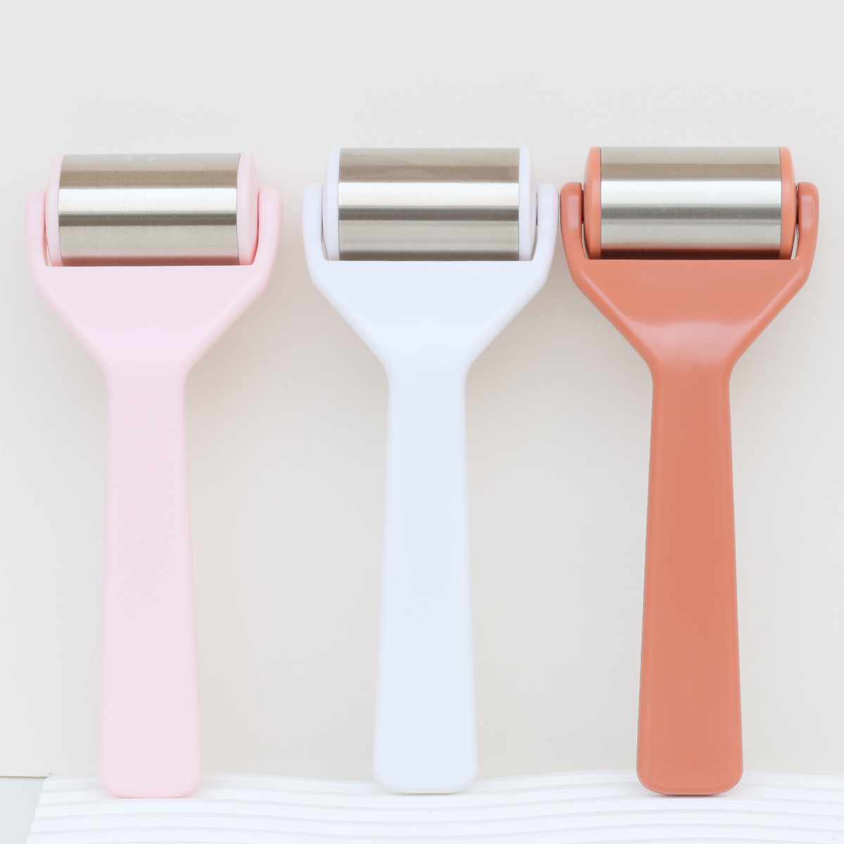 Herramientas de cuidado de masaje facial de acero inoxidable rodillos de hielo facial de masaje de estiramiento de masaje de compresión en frío rodillos de hielo musculares