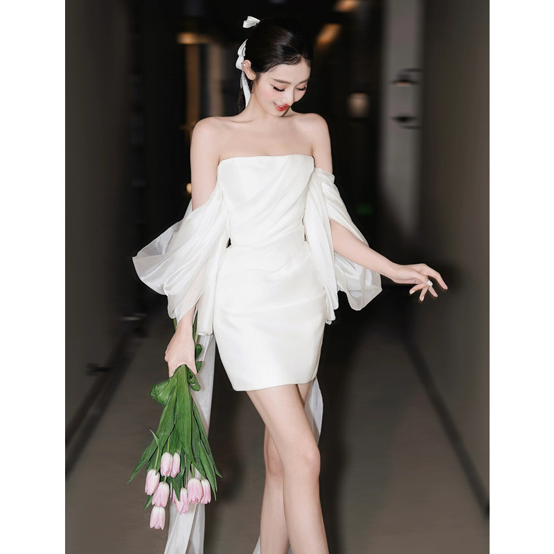 Abito da sposa leggero in stile francese per spose minute, abito corto bianco con una sensazione di raso di alta qualità, adatto per la cerimonia civile,_voghion.com