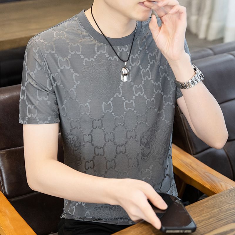 Joven seda de hielo nueva moda camiseta de base de manga corta tendencia de verano delgada camiseta de cuello redondo camiseta de manga corta guapo hombre camiseta