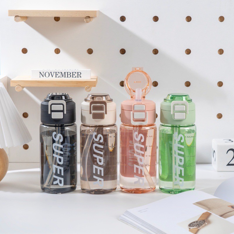 Yili tazas de agua deportivas para niños 2025 nuevo entrenamiento militar hervidor de agua portátil 900ml tazas de té para niños estudiantes