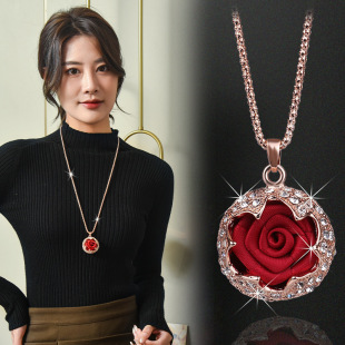 Direct selling Korean fashion long high-end rose necklace vintage rose versatile sweater chain autumn and winter accessories