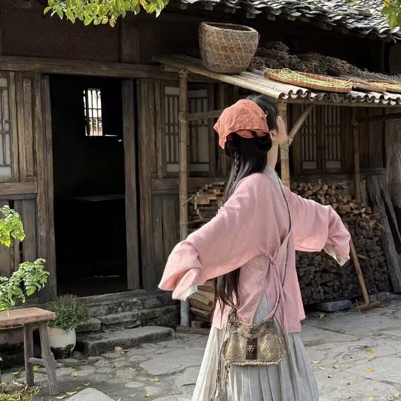 Yang Zi's Same Style Pink Ming Dynasty Hanfu Set for Women, New Chinese Style National Fashion Daily Top and Pleated Skirt Yang Zi's Same Style Pink Ming Dynasty Hanfu Set for Women, New Chinese Style National Fashion Daily Top and Pleated Skirt