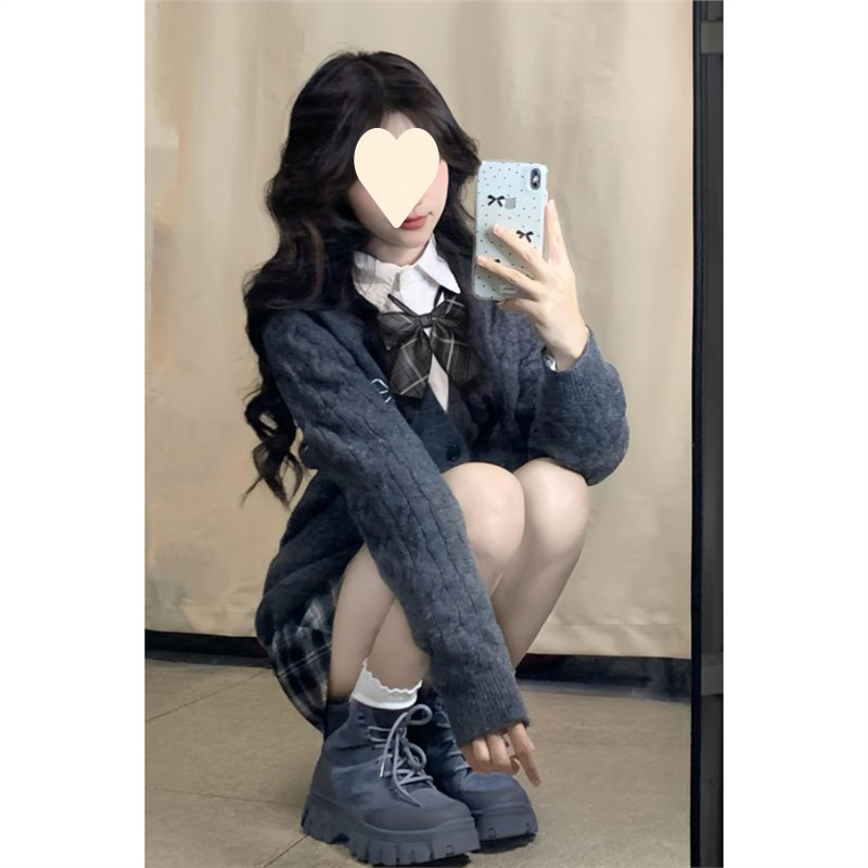 三件套女2025秋冬新款韩系学院风针织毛衣开衫衬衫高腰格纹半身裙