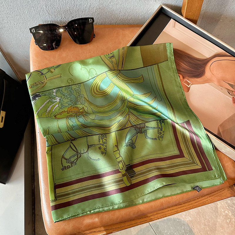 Bufandas de seda para mujeres 2025 primavera y otoño moda versátil temperamento minimalista 65cm bufandas de seda simuladas bufandas delgadas bufandas