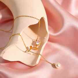 乐乐饰品欧美新款冷淡风珍珠郁金香项链仙女风锁骨链不锈钢不掉色