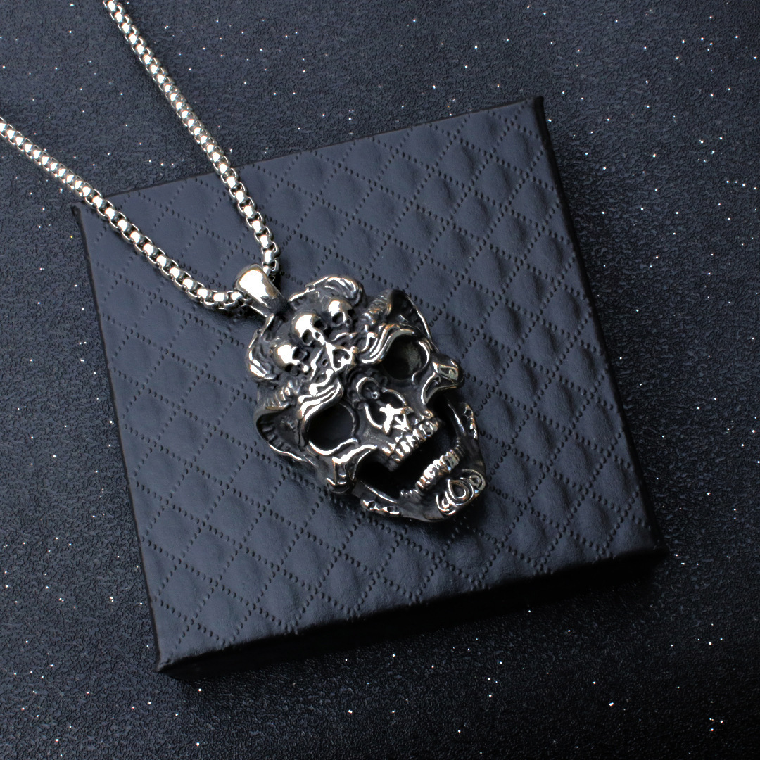 Fashionable necklace, domineering hollowed out skeleton pendant, titanium trendsetter, personalized stainless steel_voghion.com