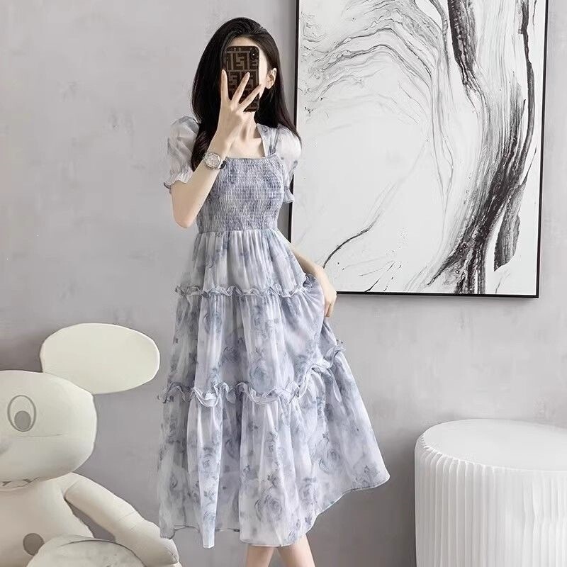 Tea-Colored Floral Dress, Summer 2026 New French-Style Waist-Cinching Long Dress, Ethereal and Sweet Tea-Colored Floral Dress, Summer 2026 New French-Style Waist-Cinching Long Dress, Ethereal and Sweet