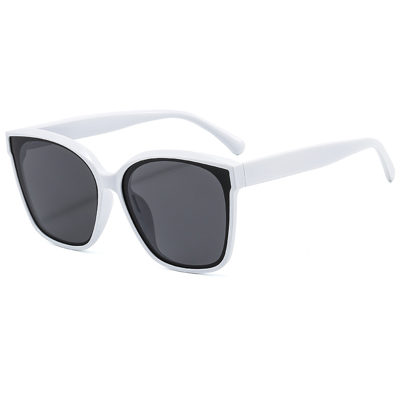 2021 nuevas gafas de sol de Marco grande retro de las mujeres Pequeño Libro Rojo cara redonda simple cuadrado cóncavo estilo Street shot gafas de sol 3544