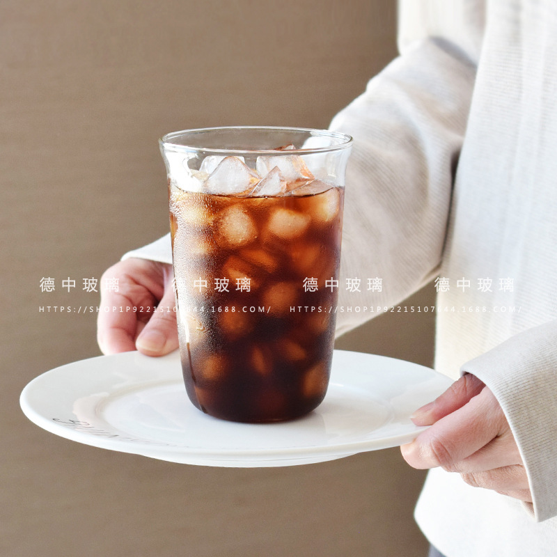 シンプルな拡口グラス氷ラテコーヒーカップの飲み物カップは高温透明な冷たい飲み物カップでコップを飲みます。