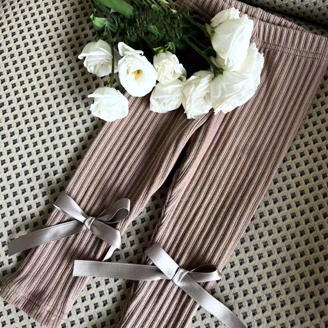 Versión Coreana de los niños ropa moda estilo cáñamo suéter doblado chaleco punto flojo chaleco + leggings polainas