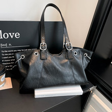 跨境女包欧美复古风新款大容量女托特包皮面质感女士通勤单肩包