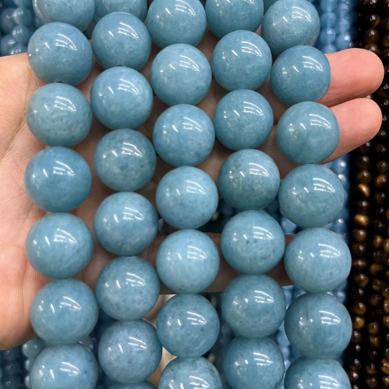 Blue glossy sponge round beads