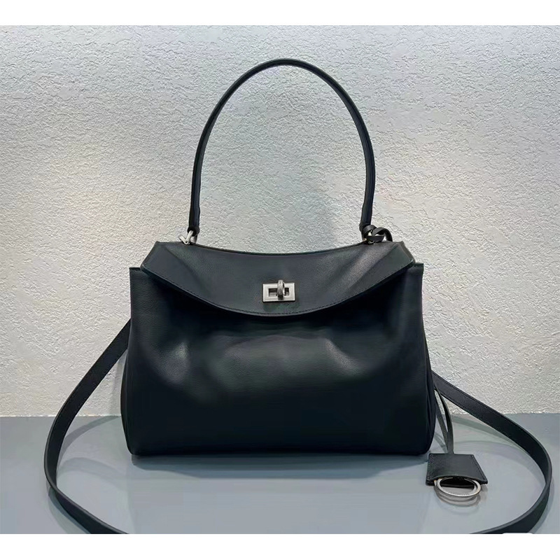 2024 nuevo bolso de cuero B de gran capacidad bolso tote de hombro único femenino bolso de cercanías bolso axila bolso rodeo